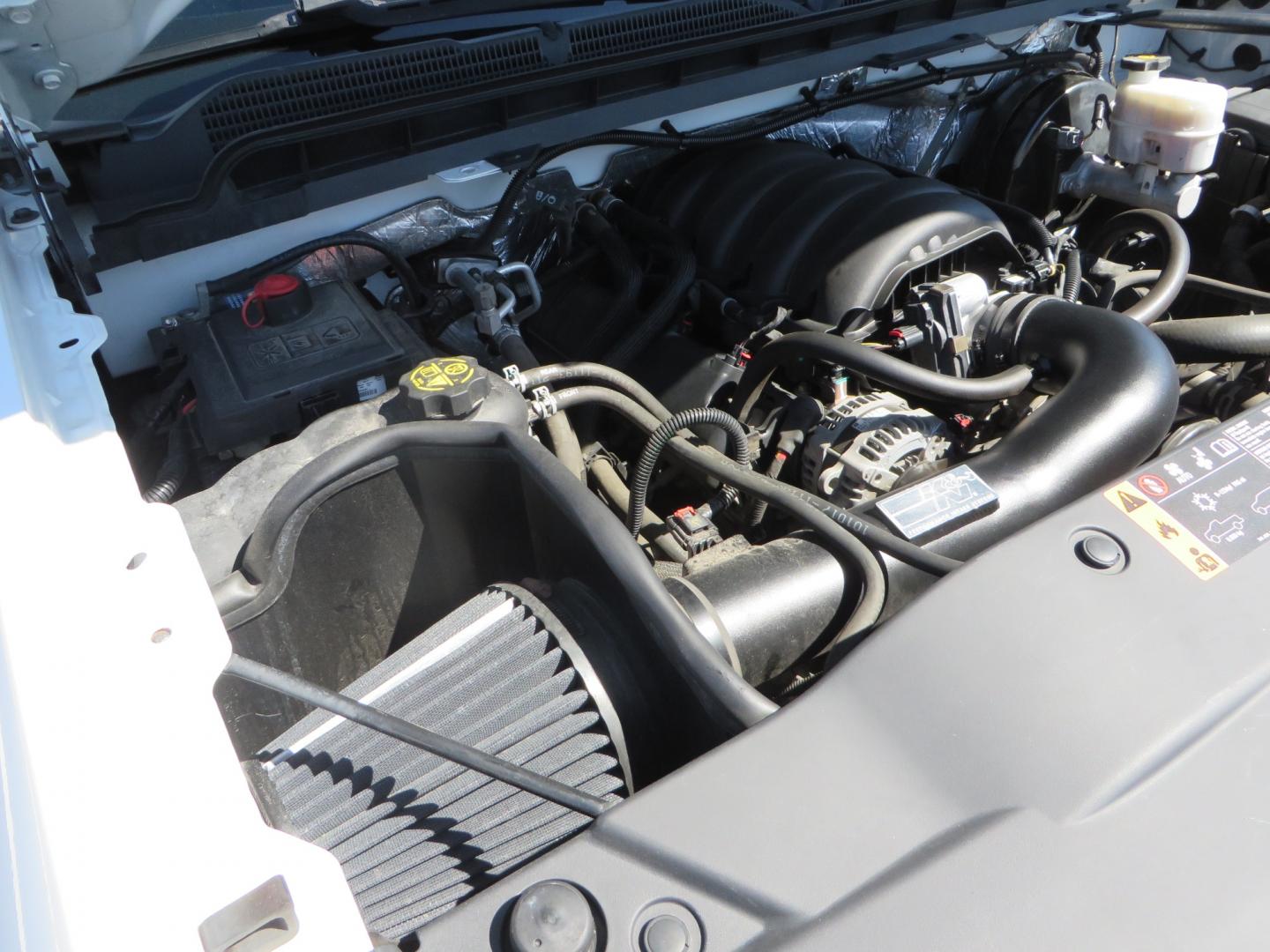 2018 White /BLACK Chevrolet Silverado 1500 LT (3GCPCREC7JG) with an 5.3L V8 OHV 16V engine, automatic transmission, located at 2630 Grass Valley Highway, Auburn, CA, 95603, (530) 508-5100, 38.937893, -121.095482 - Must see Pre Runner.... CST front lift spindals, Camburg UCA's, King Adjustable 2.5 Coil-overs, King 2.5 rear shocks, 35" Toyo RT Trail tires, 17" Method Race wheels, MZ front skid plate, G2 rear differntail cover, Full size bed mounted spare tire, Black Vinyl roof wrap, smoke tail lights and 3rd br - Photo#17